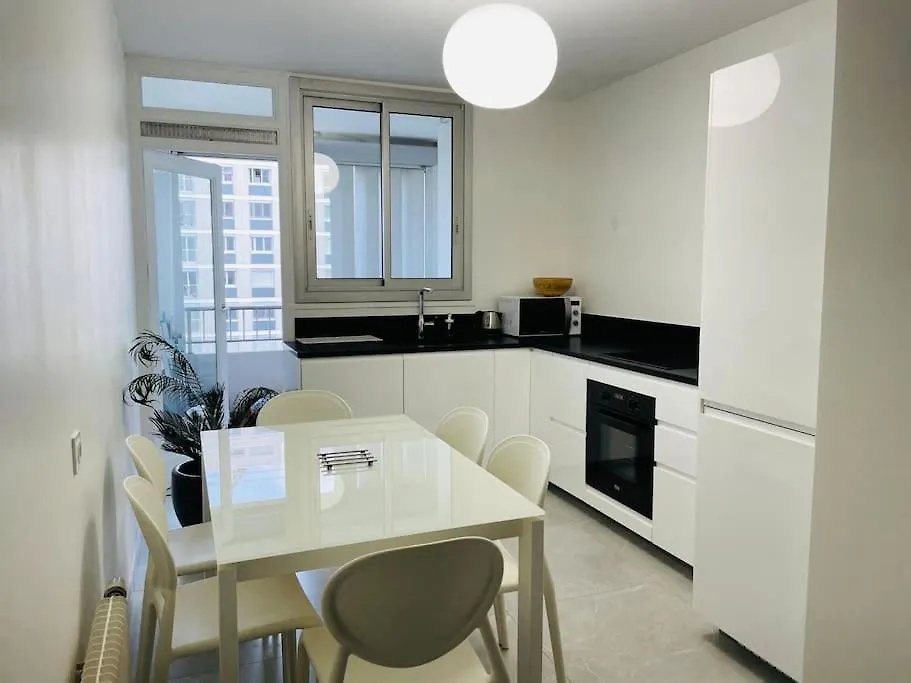 Central, Confort, Clim, 2 Chambres, Parking - Lyon 6E
