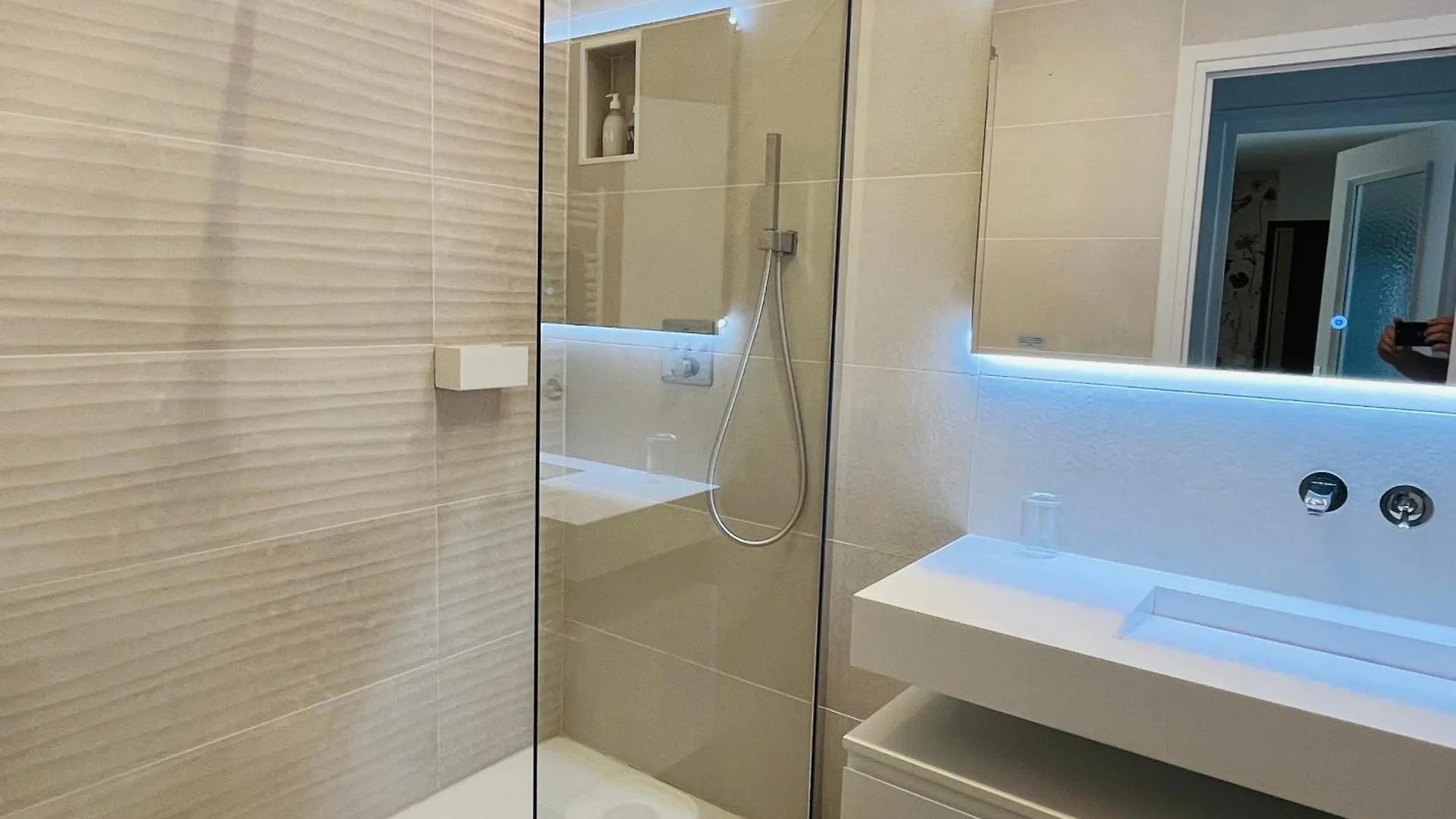 Central, Confort, Clim, 2 Chambres, Parking - Lyon 6E 0*,