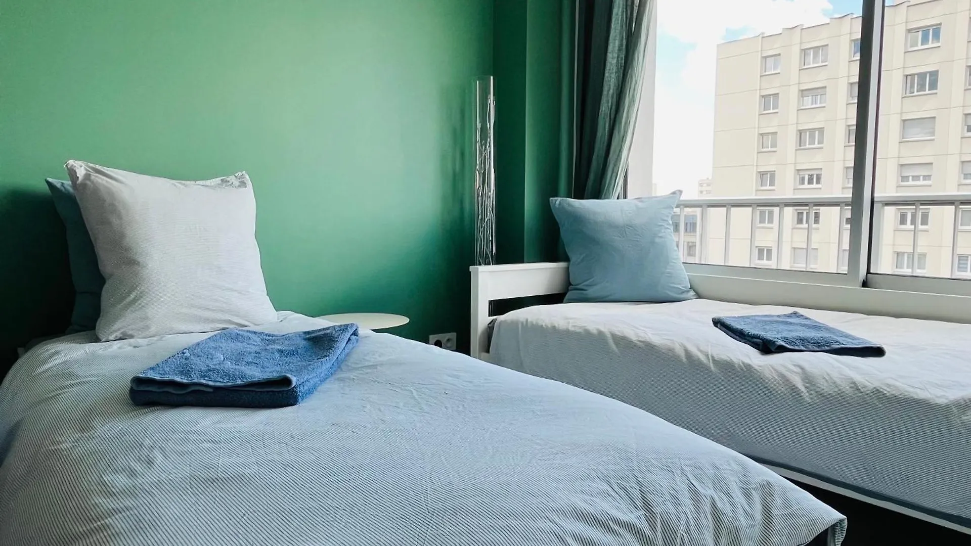 Apartment Central, Confort, Clim, 2 Chambres, Parking - Lyon 6E France